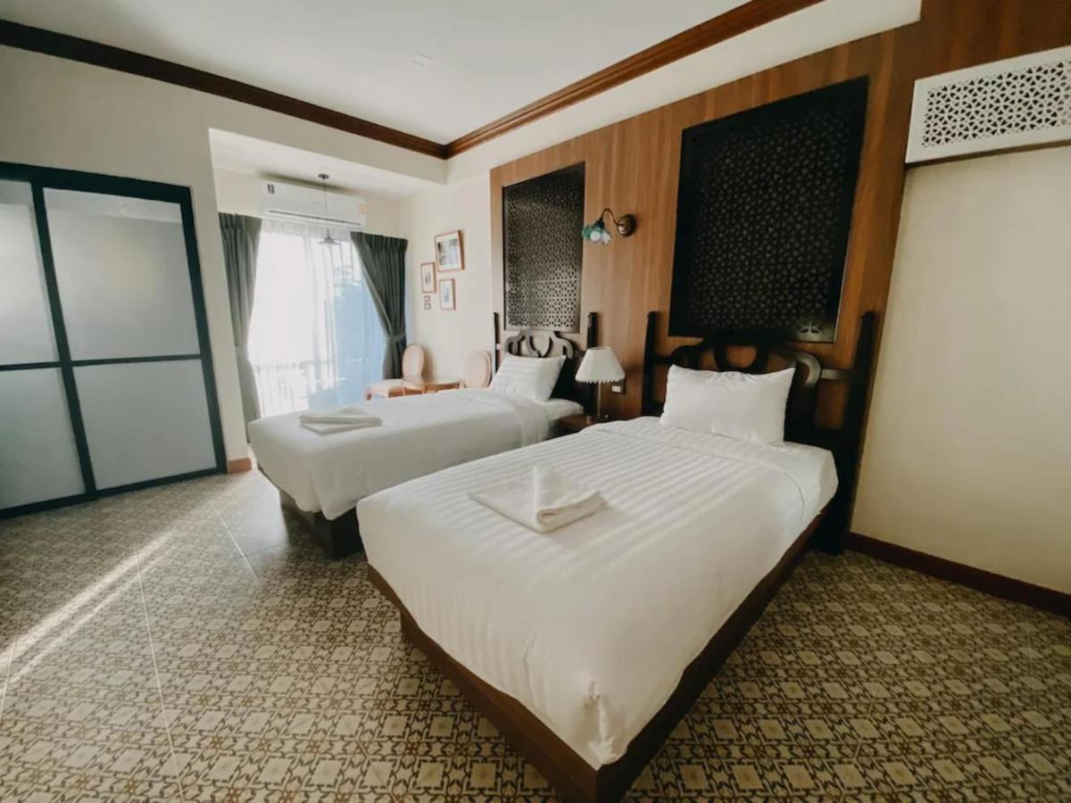 Baan Chao Khun Hotel Ban Khlong Lat Bua Khao Exteriör bild